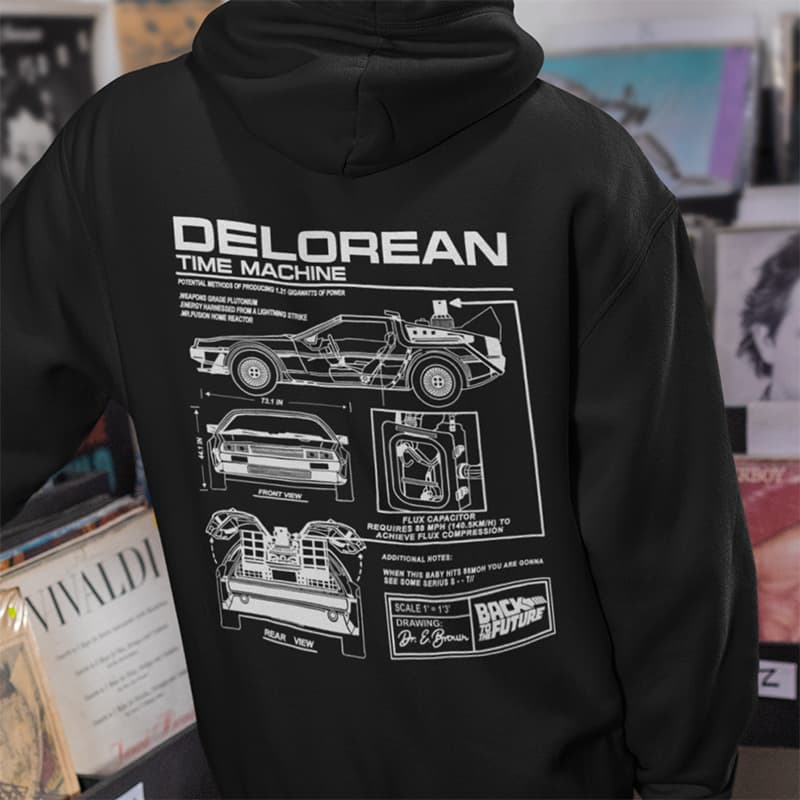 μαύρο hoodie με στάμπα Back to the future με το αυτοκίνητο Delorean
