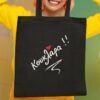 Μαύρη υφασμάτινη τσάντα ώμου tote bag με το τύπωμα "Κουκλάρα" και μία κόκκινη καρδιά