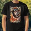 Μαύρο unisex t-shirt με στάμπα τον Portgas D. Ace από το One Piece σε στυλ αφίσας καταζητούμενου (Wanted Poster) με εφέ φωτιάς.